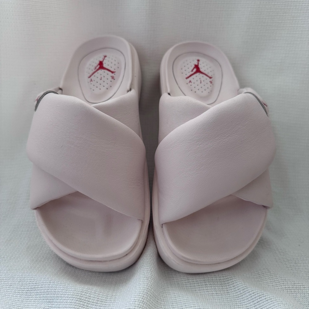 Air Jordan Women's Sophia Slide Light Soft Pink Size 5